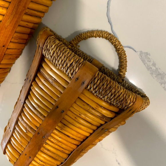 Handmade Magnolia Farms (Market) Farmhouse Hanging Willow Door Baskets - Picture 10 of 14